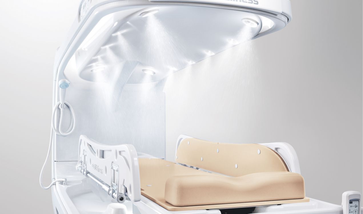 寝たままでも、心地よく。ミスト浴で叶える安心入浴。